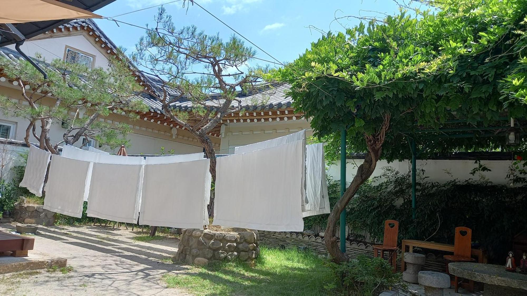 Adam Guesthouse Kjongdžu Exteriér fotografie
