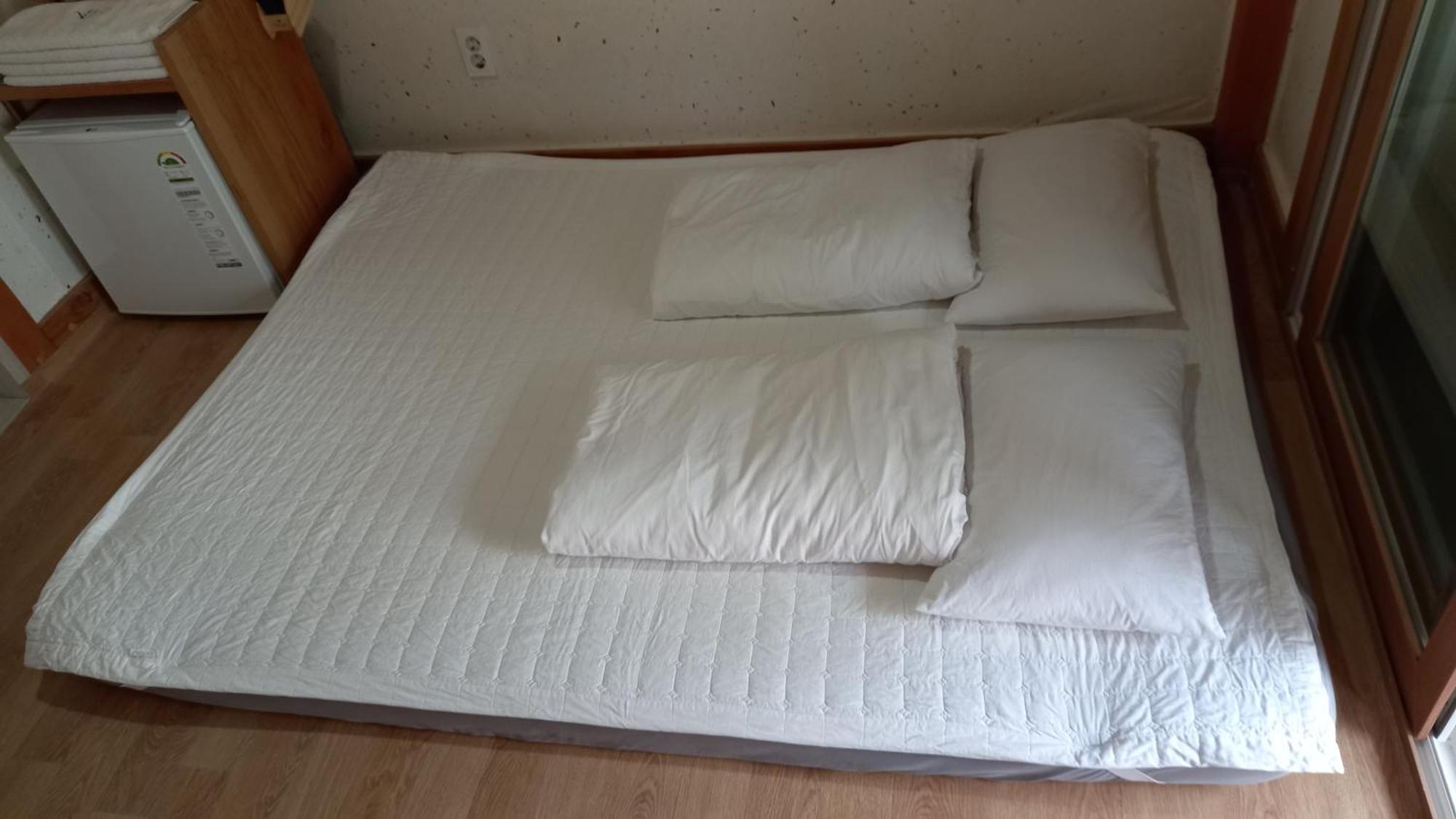 Adam Guesthouse Kjongdžu Exteriér fotografie