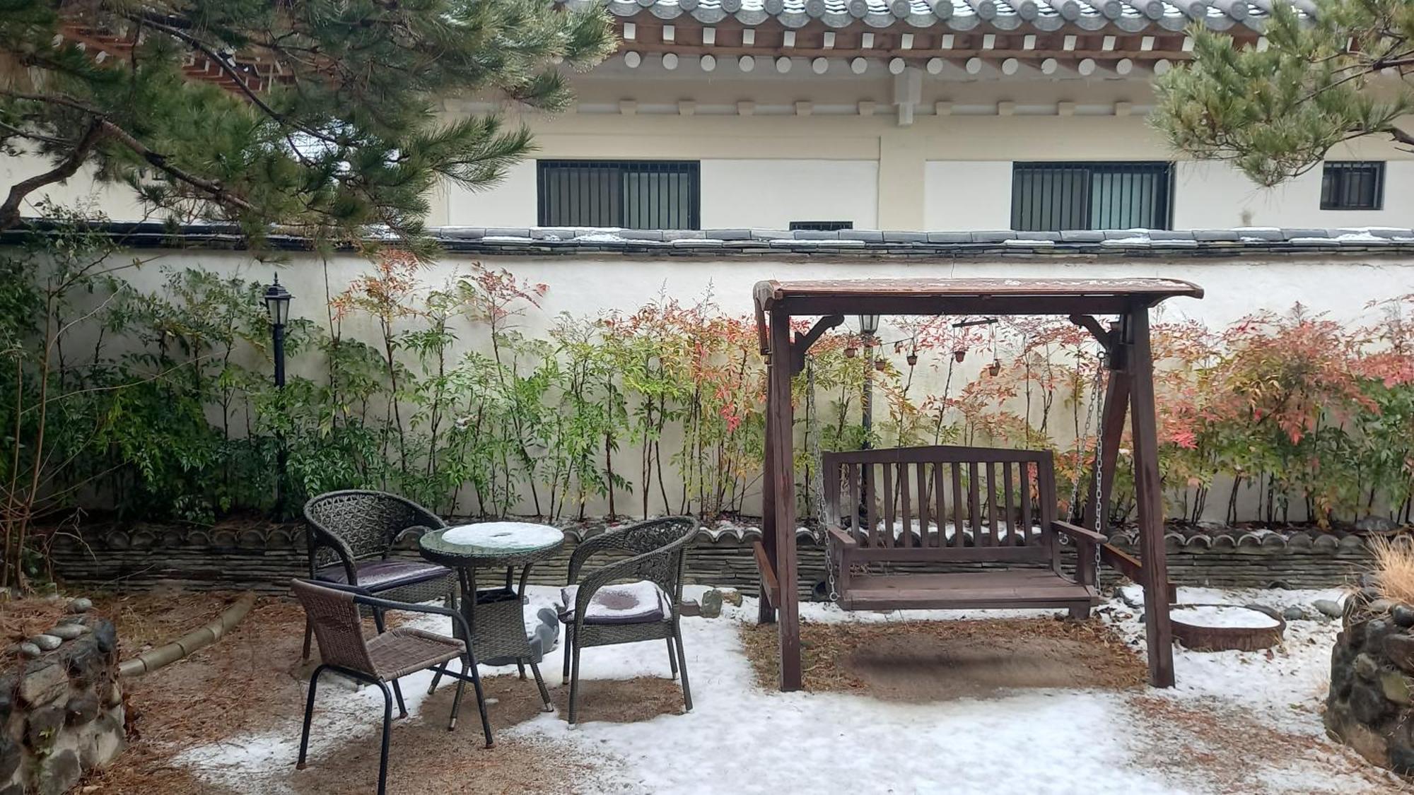 Adam Guesthouse Kjongdžu Exteriér fotografie